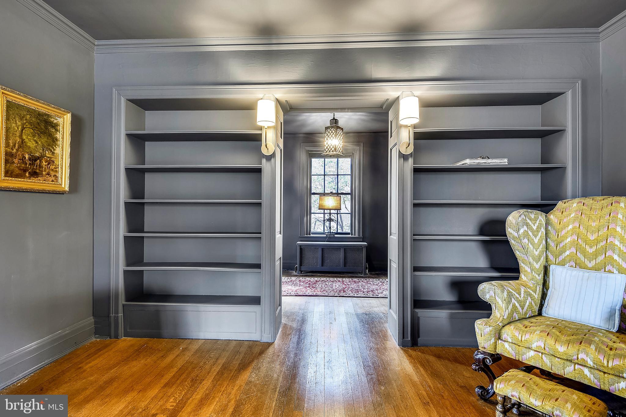 3800 Fenchurch Road Baltimore, MD 21218 - Photo 14 of 43 Living Room built-ins