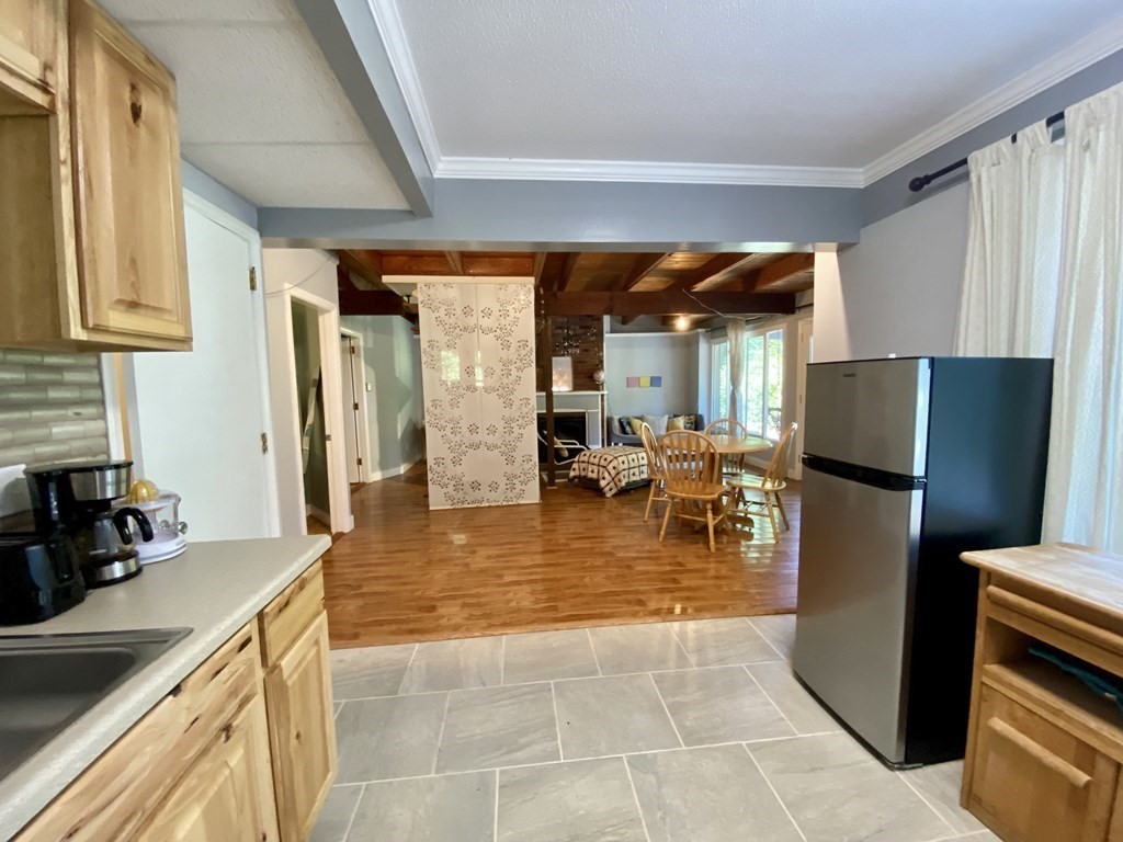 16 Morgan Circle Amherst, MA 01002 - Photo 24 of 35