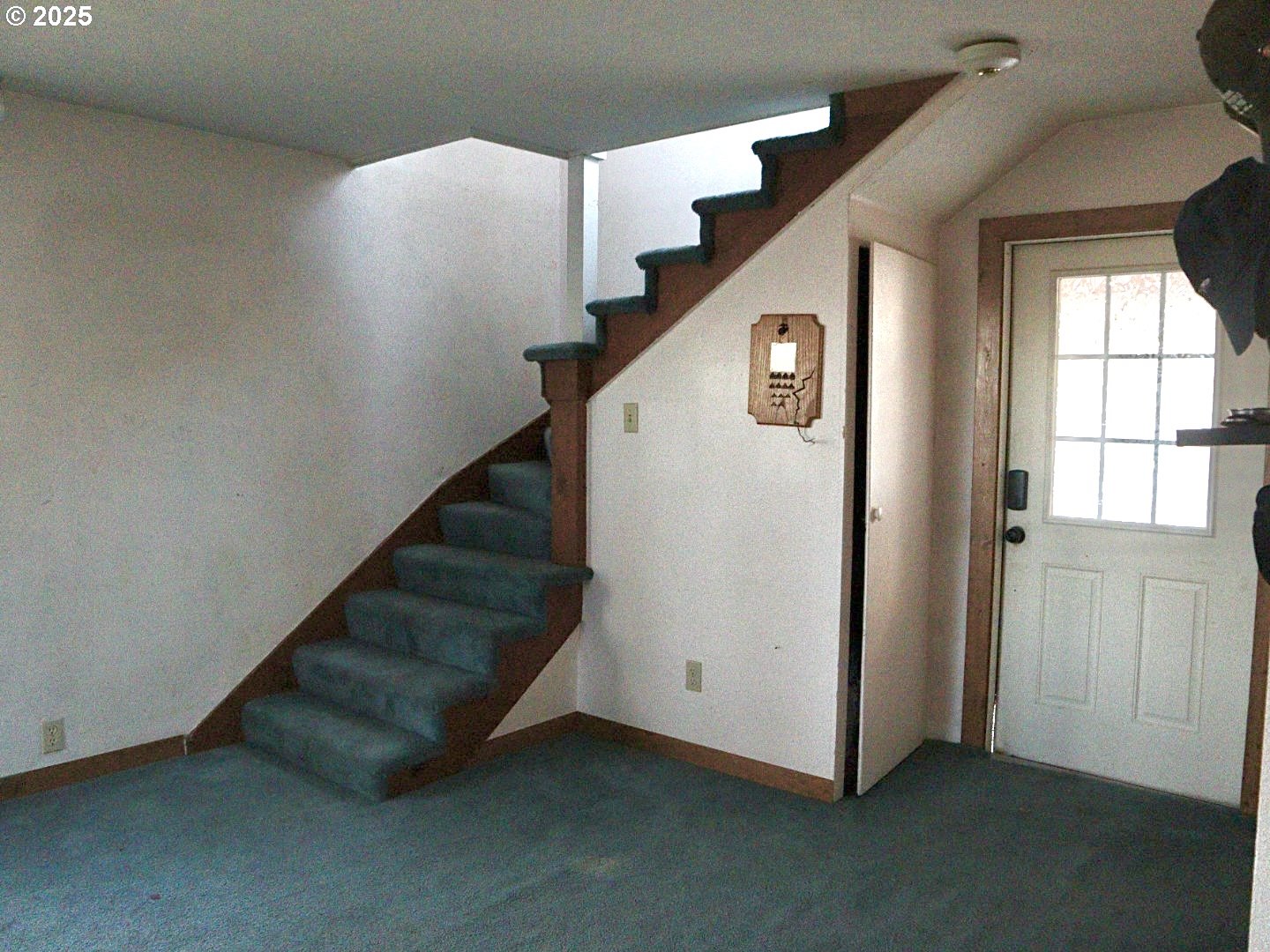 59720 Highway 26 John Day, OR 97845 - Photo 9 of 22 a view of a hallway with staircase
