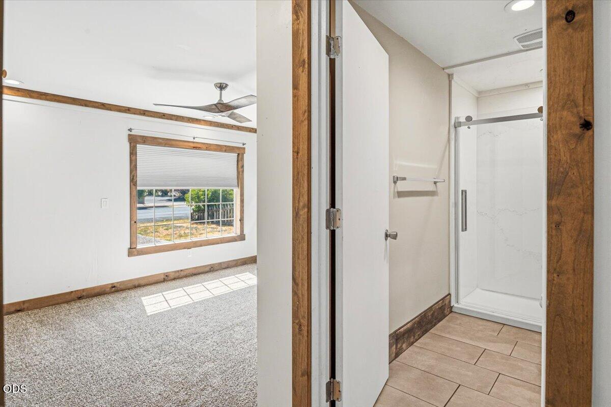 645 Northwest 7th Street Redmond, OR 97756 - Photo 25 of 37