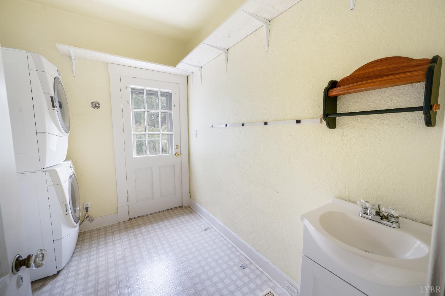 282 South Main Street Amherst, VA 24521 - Photo 15 of 57