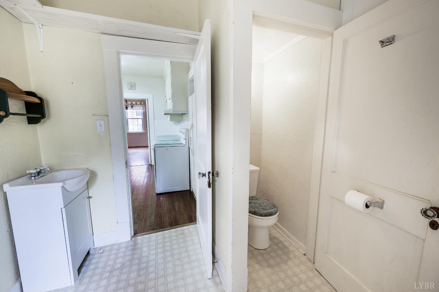 282 South Main Street Amherst, VA 24521 - Photo 16 of 57