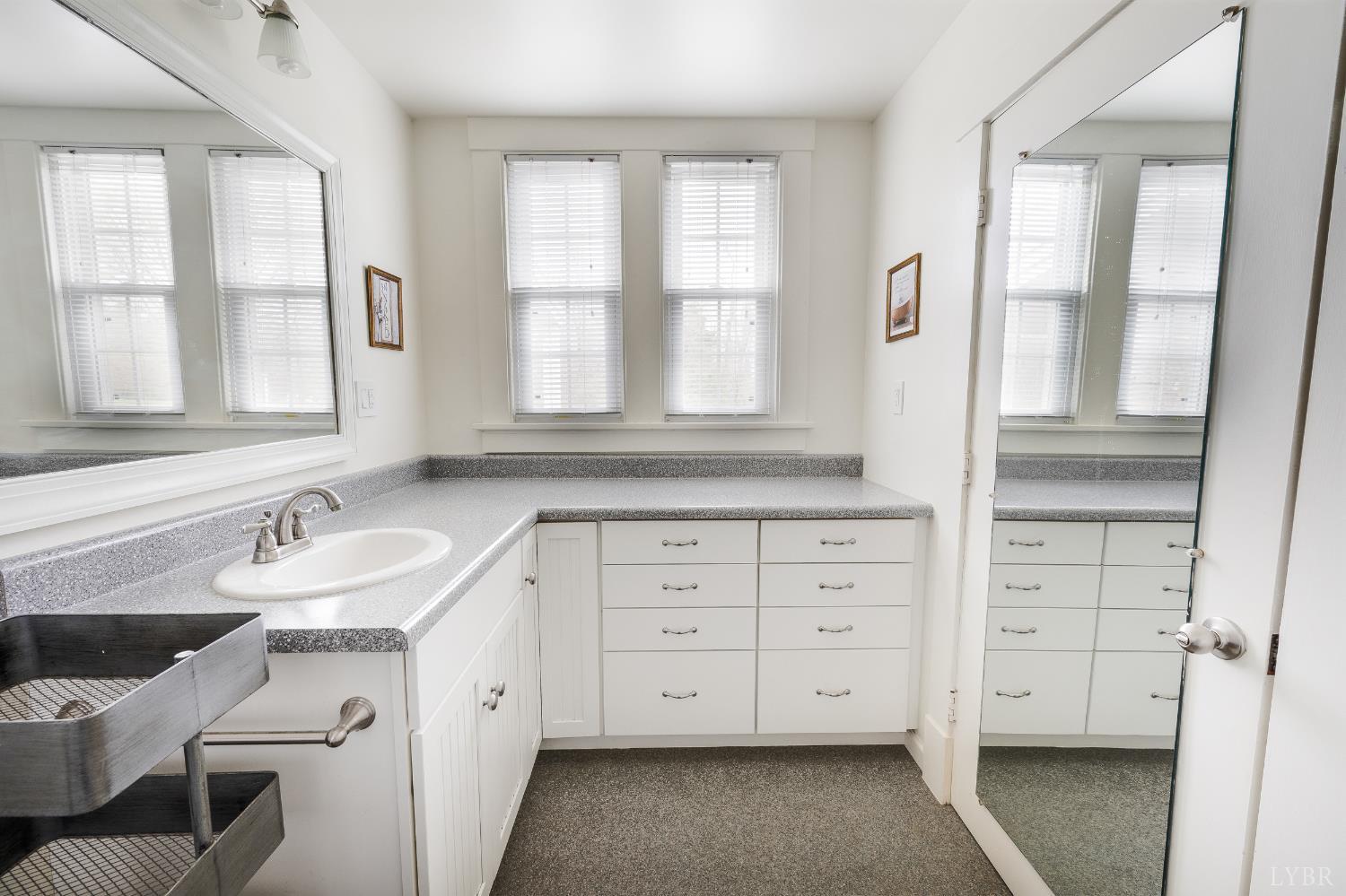 282 South Main Street Amherst, VA 24521 - Photo 25 of 57