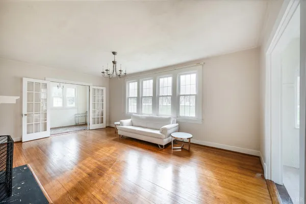 $374,900 | 282 South Main Street, Amherst, VA 24521