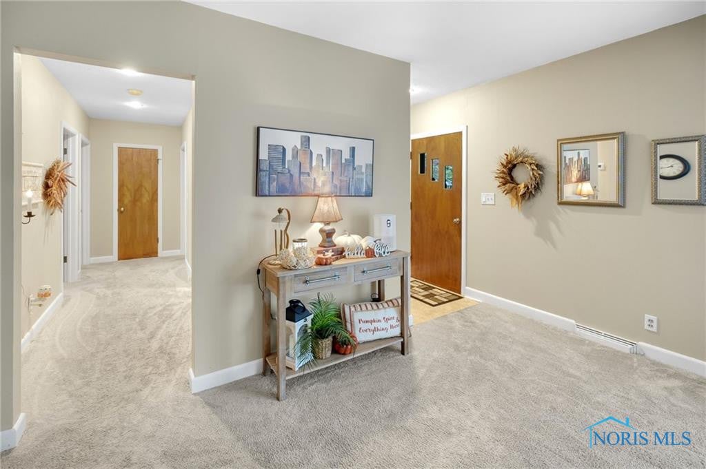 2011 Cass Road Toledo, OH 43614 - Photo 4 of 36 Gallery Image 4