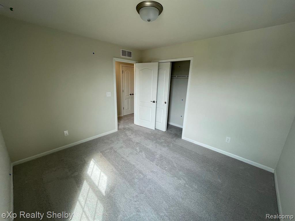 43482 Prospect Lane Novi, MI 48375 - Photo 12 of 16