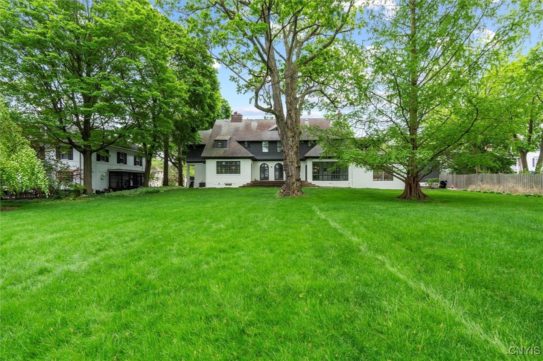 5 Brattle Road Syracuse, NY 13203 - Photo 11 of 50