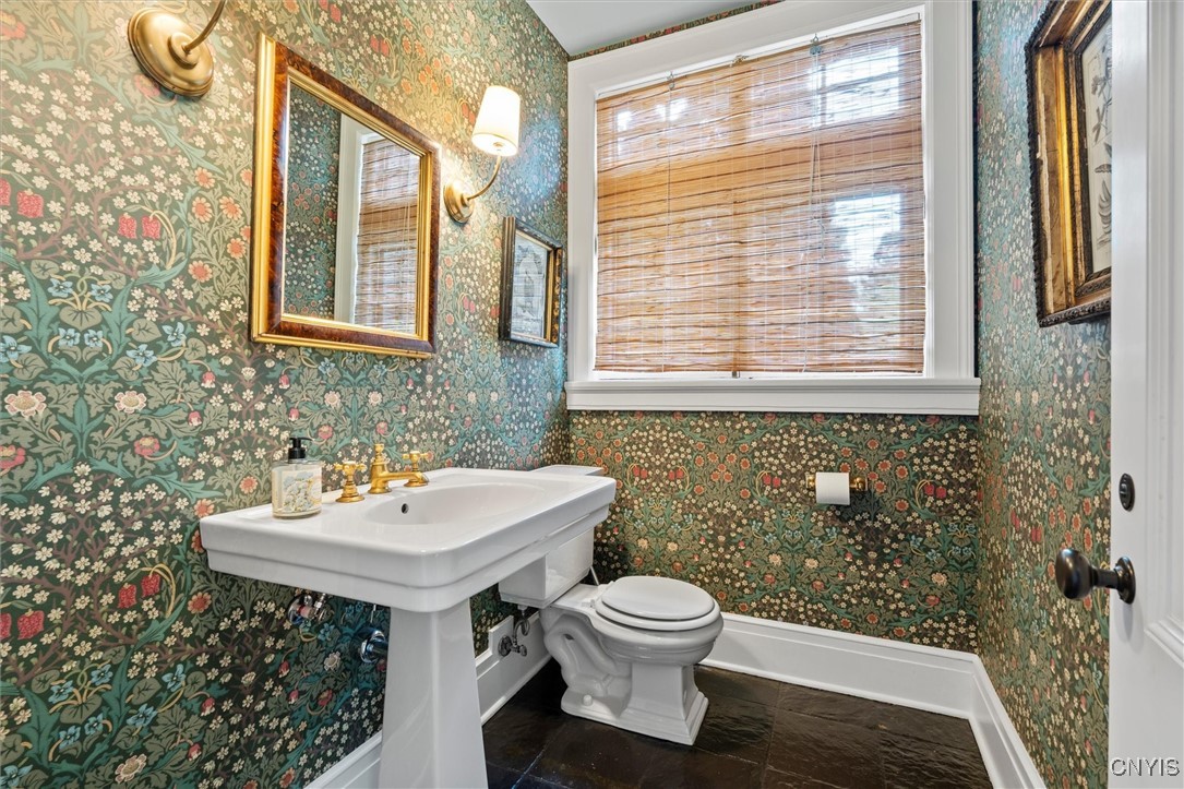 5 Brattle Road Syracuse, NY 13203 - Photo 15 of 50