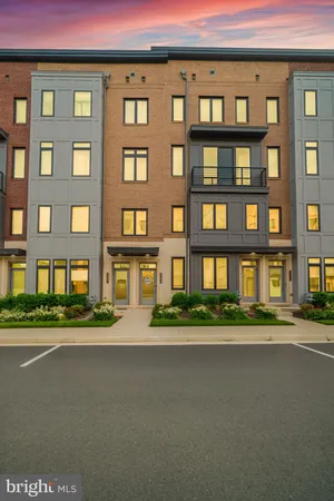 $3,600 | 23619 Waterford Downs Terrace, Ashburn, VA 20148