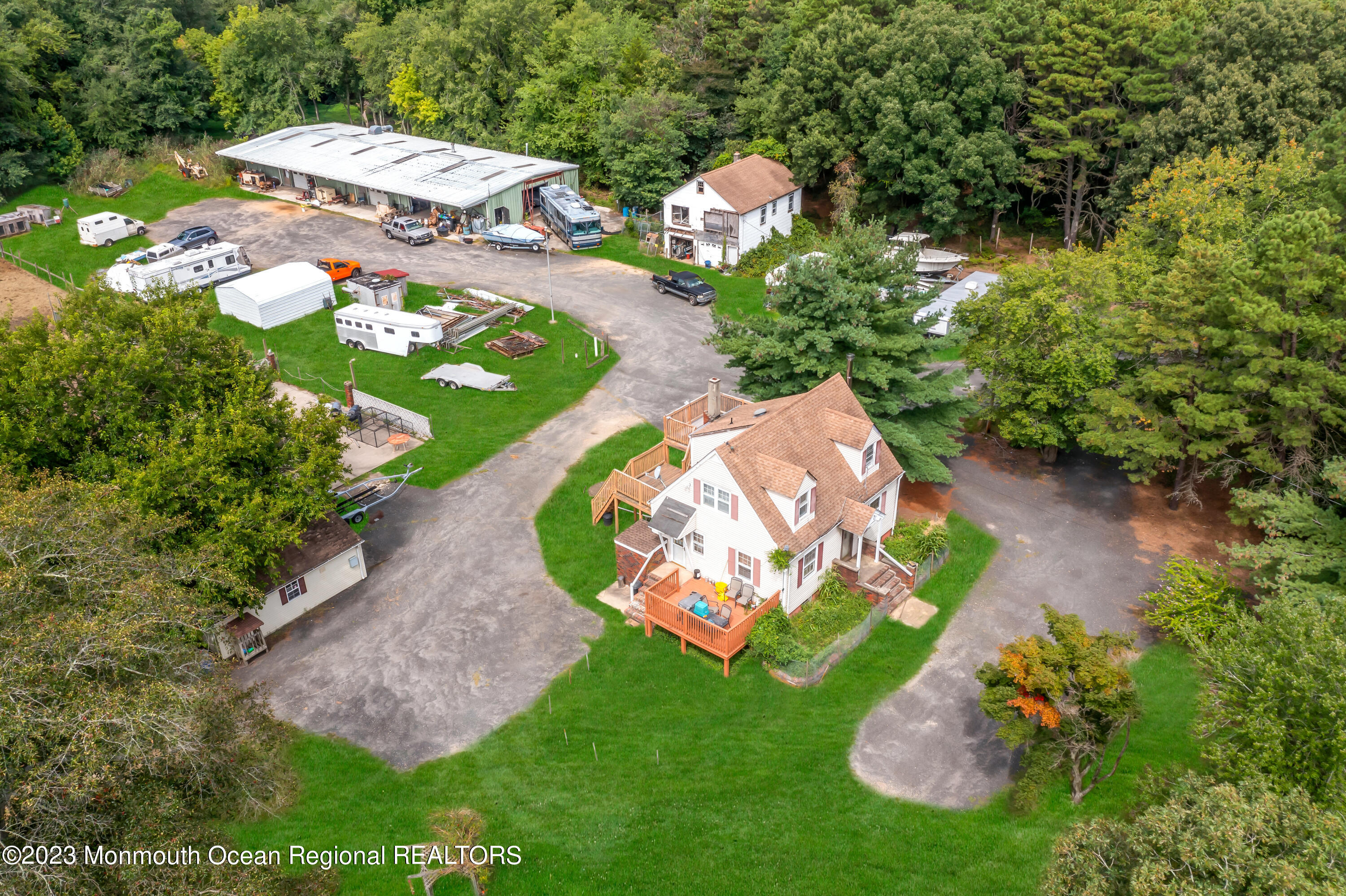 366 Oak Glen Road Howell, NJ 07731 - Photo 1 of 20 007_dji_0398-1