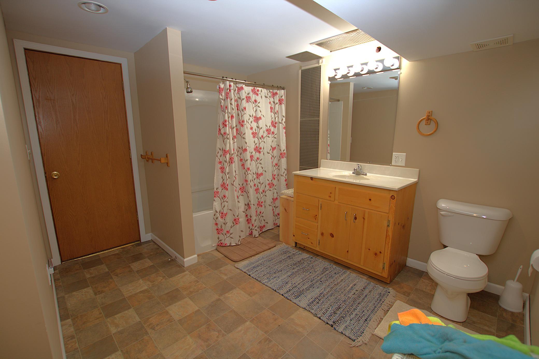 616 7th Street Northeast Staples, MN 56479 - Photo 21 of 28