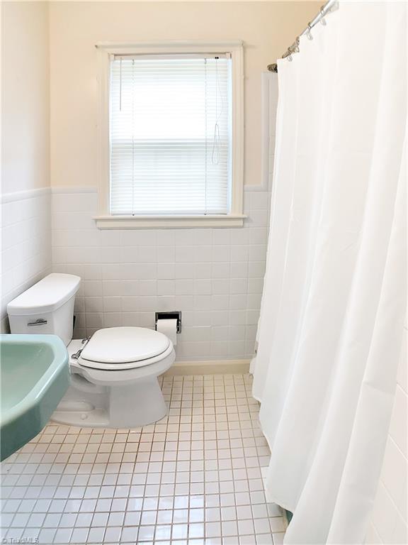 3041 Cambridge Road Winston-Salem, NC 27104 - Photo 11 of 23 Gallery Image 11
