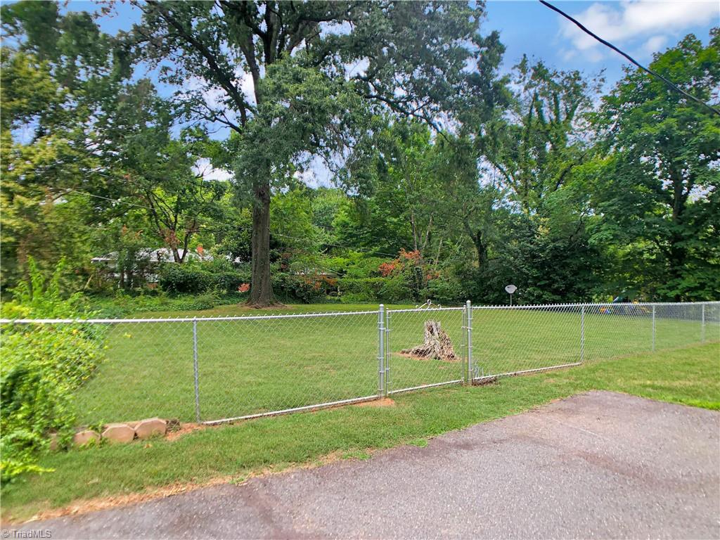 3041 Cambridge Road Winston-Salem, NC 27104 - Photo 21 of 23 Gallery Image 21