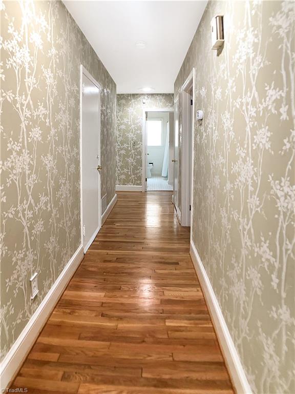 3041 Cambridge Road Winston-Salem, NC 27104 - Photo 9 of 23 Gallery Image 9