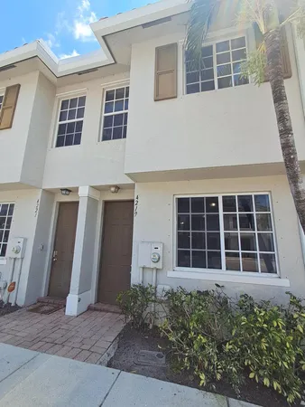 $2,200 | 4219 Napoli Lake Drive, West Palm Beach, FL 33410