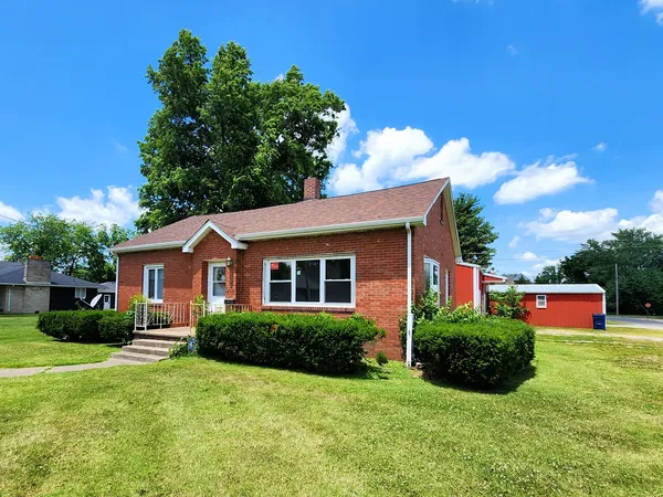 $135,000 | 809 East Main Street, West Frankfort, IL 62896