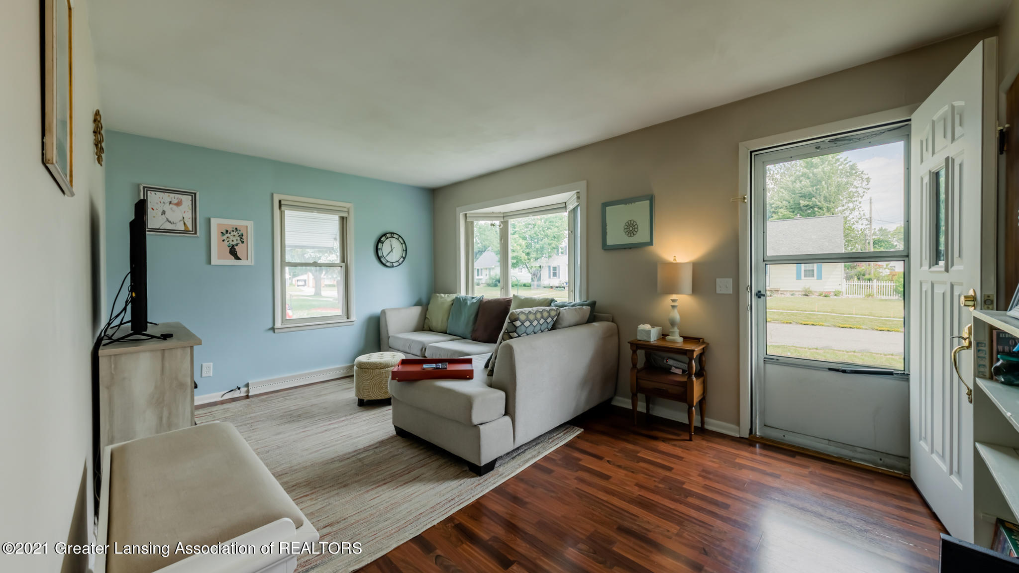 3415 Sylvan Road Lansing, MI 48917 - Photo 2 of 22 3415Sylvan05