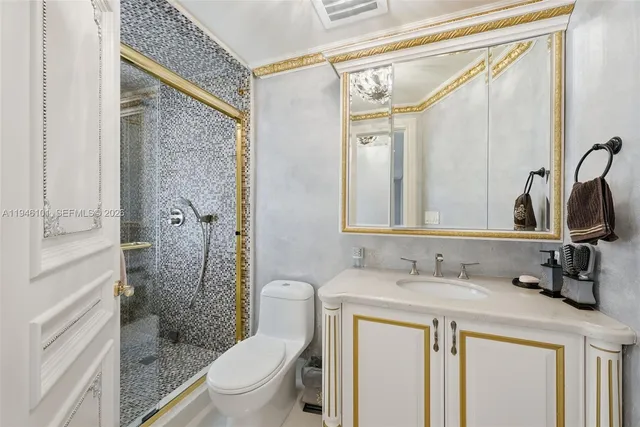 $21,900,000 | 680 Golden Beach Drive, Golden Beach, FL 33160