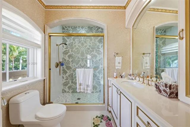 $21,900,000 | 680 Golden Beach Drive, Golden Beach, FL 33160