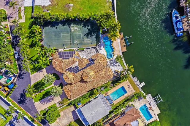 $21,900,000 | 680 Golden Beach Drive, Golden Beach, FL 33160