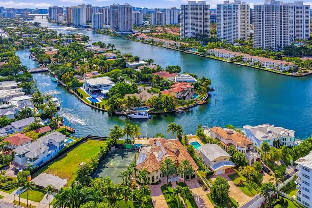 $21,900,000 | 680 Golden Beach Drive, Golden Beach, FL 33160