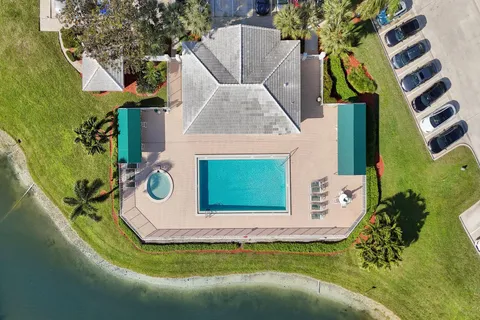 $299,000 | 6193 Balboa Circle, Unit 201, Boca Raton, FL 33433