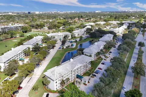 $299,000 | 6193 Balboa Circle, Unit 201, Boca Raton, FL 33433
