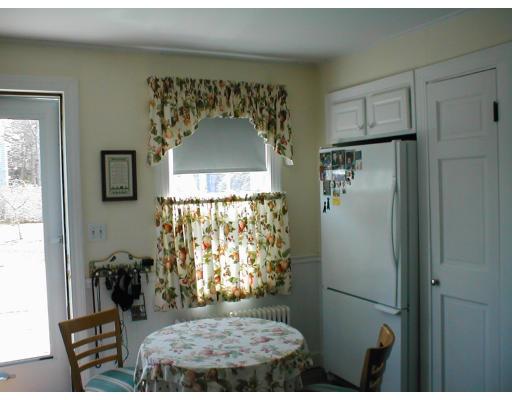 31 Bowker Road Waltham, MA 02453 - Photo 6 of 9 Gallery Image 6