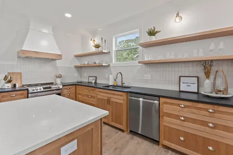 $598,000 | 124 Barefoot Way, Winchester, TN 37398