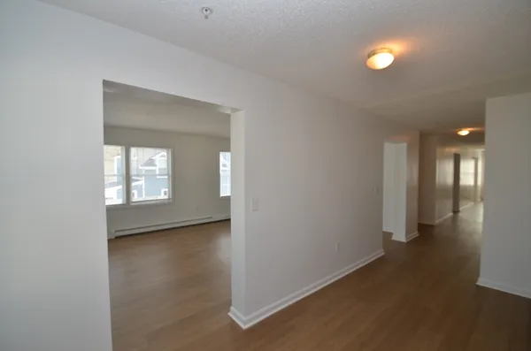 $2,900 | 99 West Wyoming Avenue, Unit 5, Melrose, MA 02176