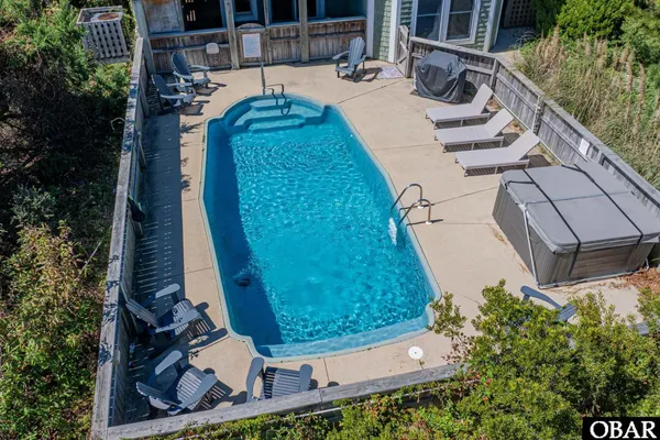 $1,299,000 | 25240 Island Pines Drive, Waves, NC 27982