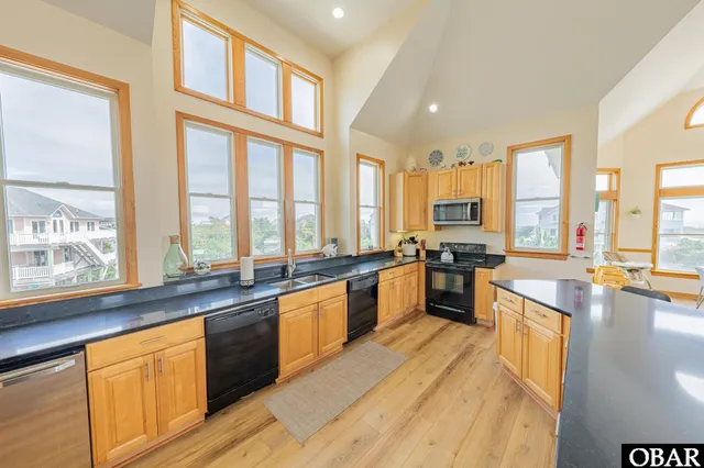 $1,299,000 | 25240 Island Pines Drive, Waves, NC 27982