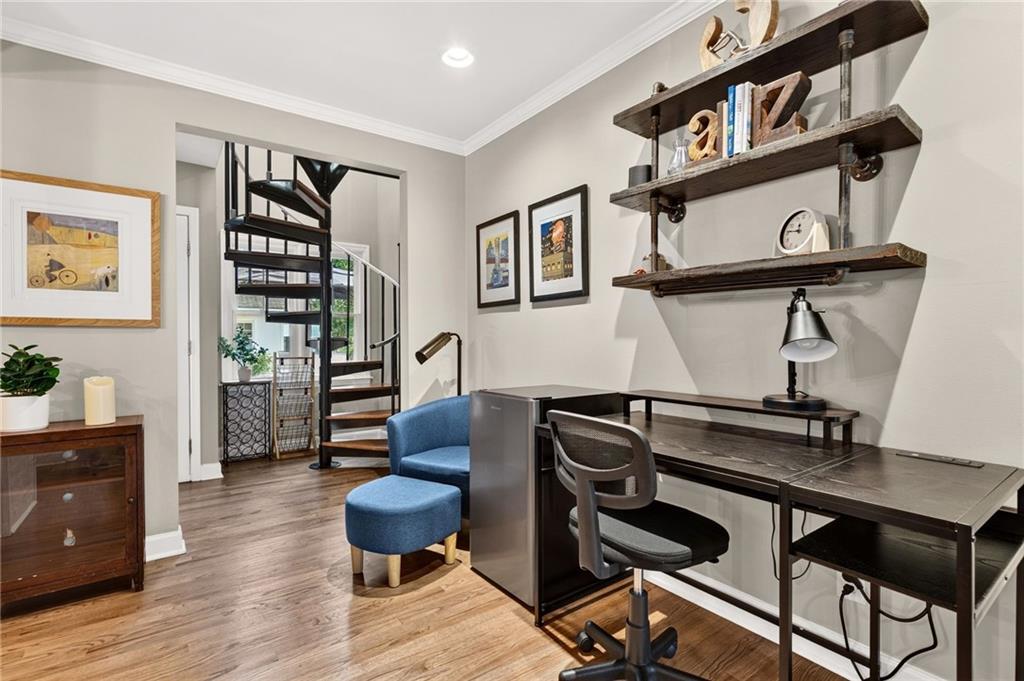 371 Deering Road Northwest Atlanta, GA 30309 - Photo 18 of 27 Gallery Image 18