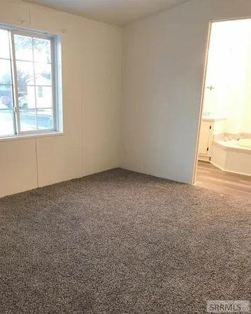 $75,000 | 155 Hillcrest Avenue, American Falls, ID 83211