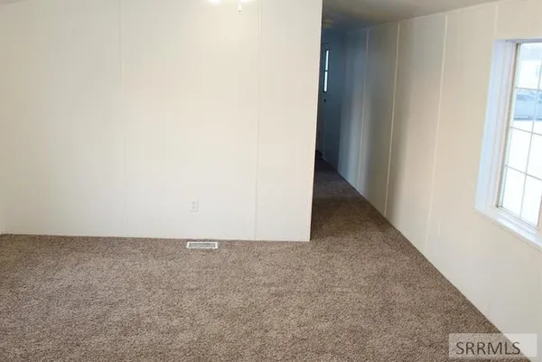 $75,000 | 155 Hillcrest Avenue, American Falls, ID 83211