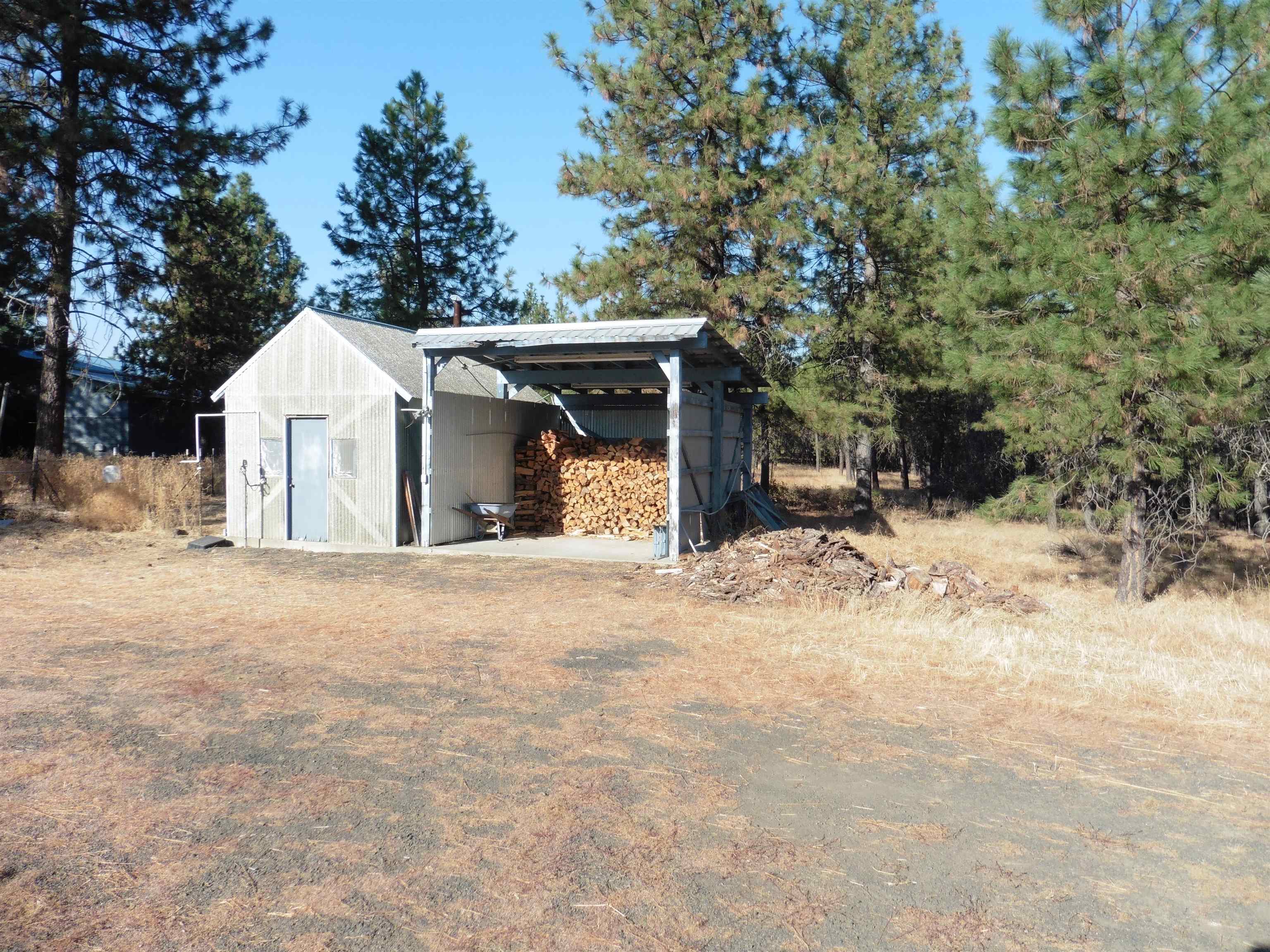 31805 North Perry Road Deer Park, WA 99006 - Photo 31 of 36 Gallery Image 31