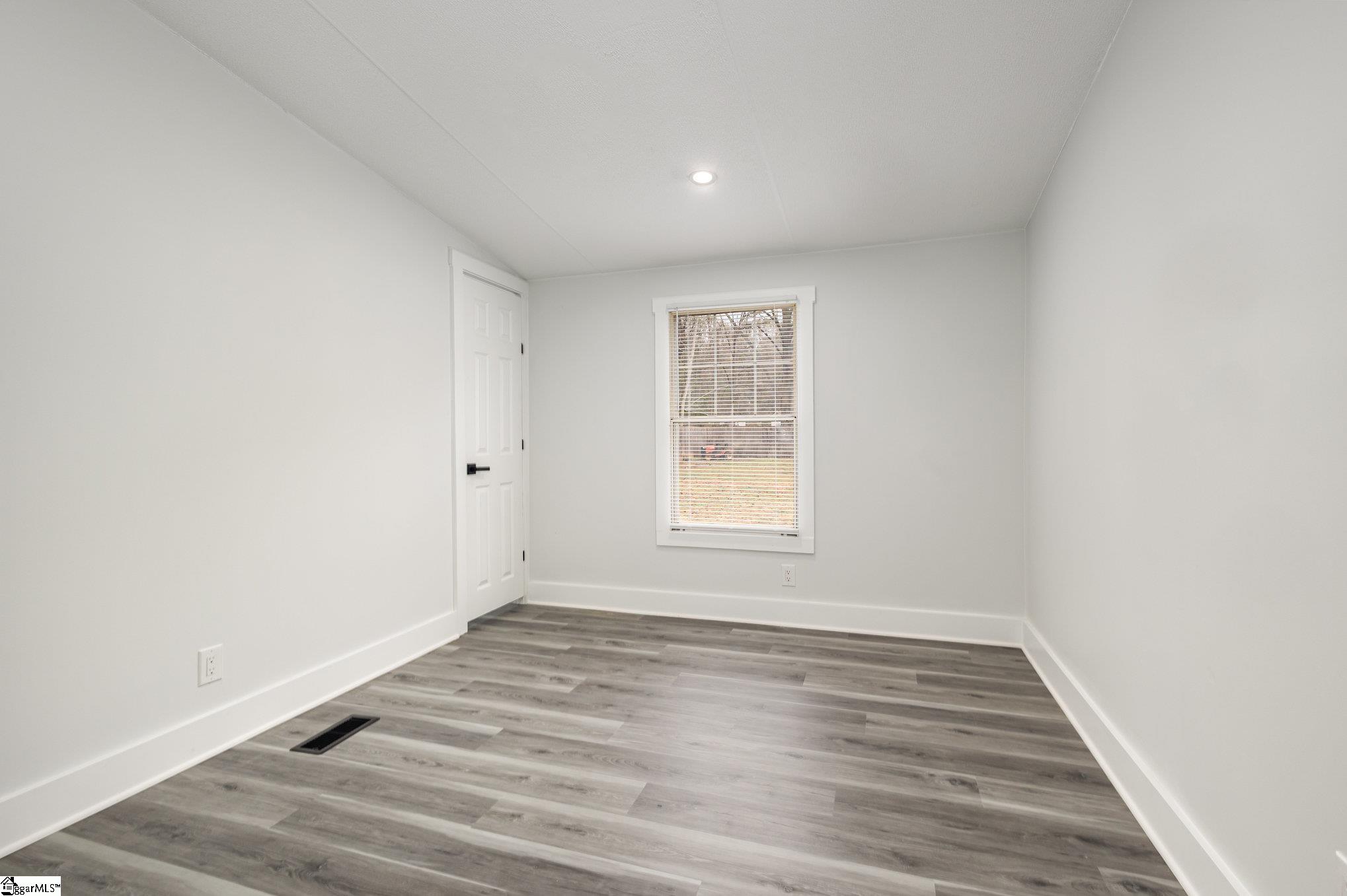 1635 Anderson Ridge Road Simpsonville, SC 29681 - Photo 14 of 23