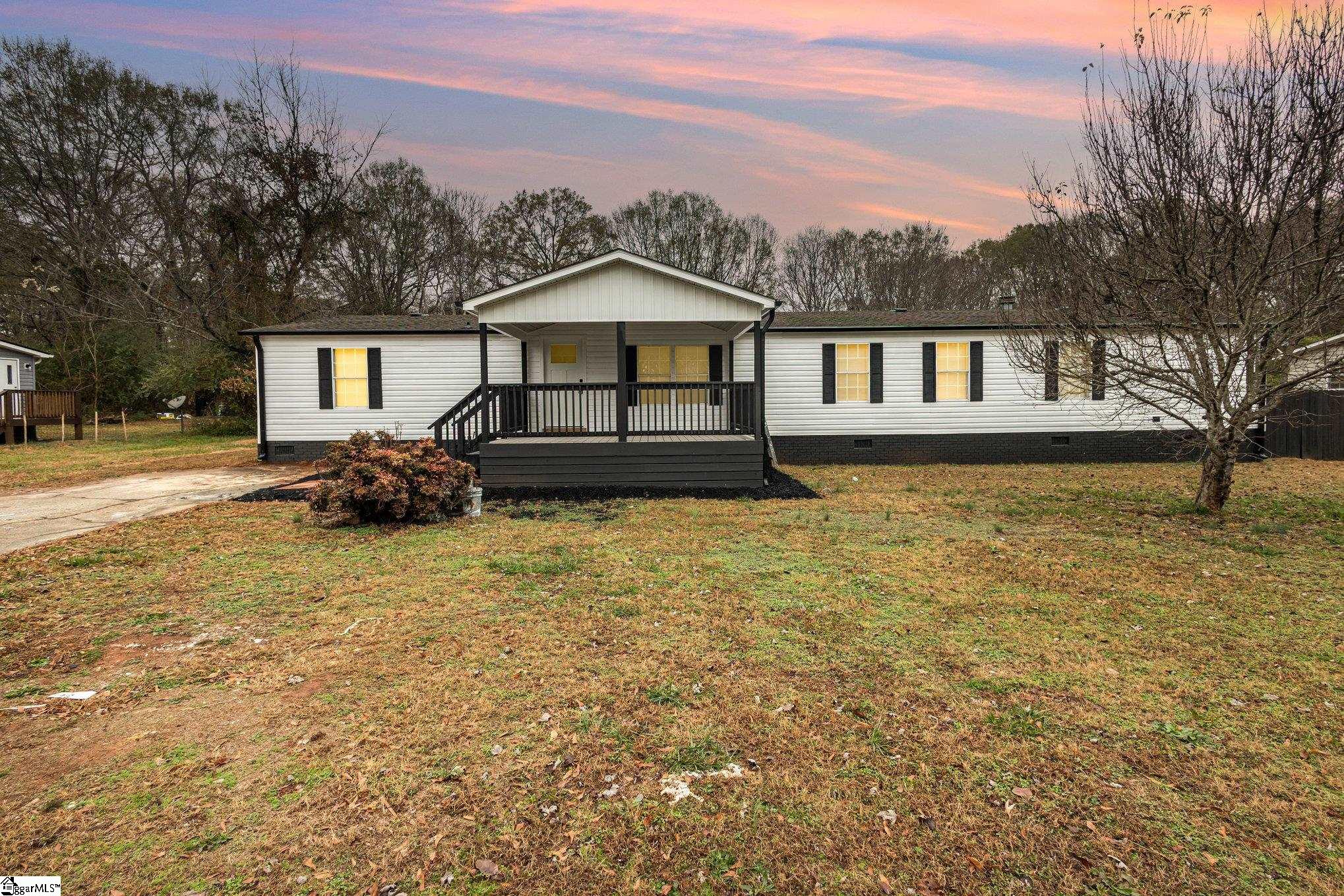 1635 Anderson Ridge Road Simpsonville, SC 29681 - Photo 2 of 23