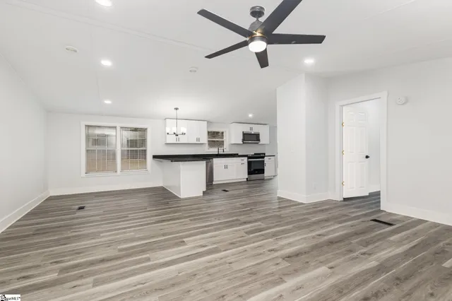 $325,000 | 1635 Anderson Ridge Road, Simpsonville, SC 29681