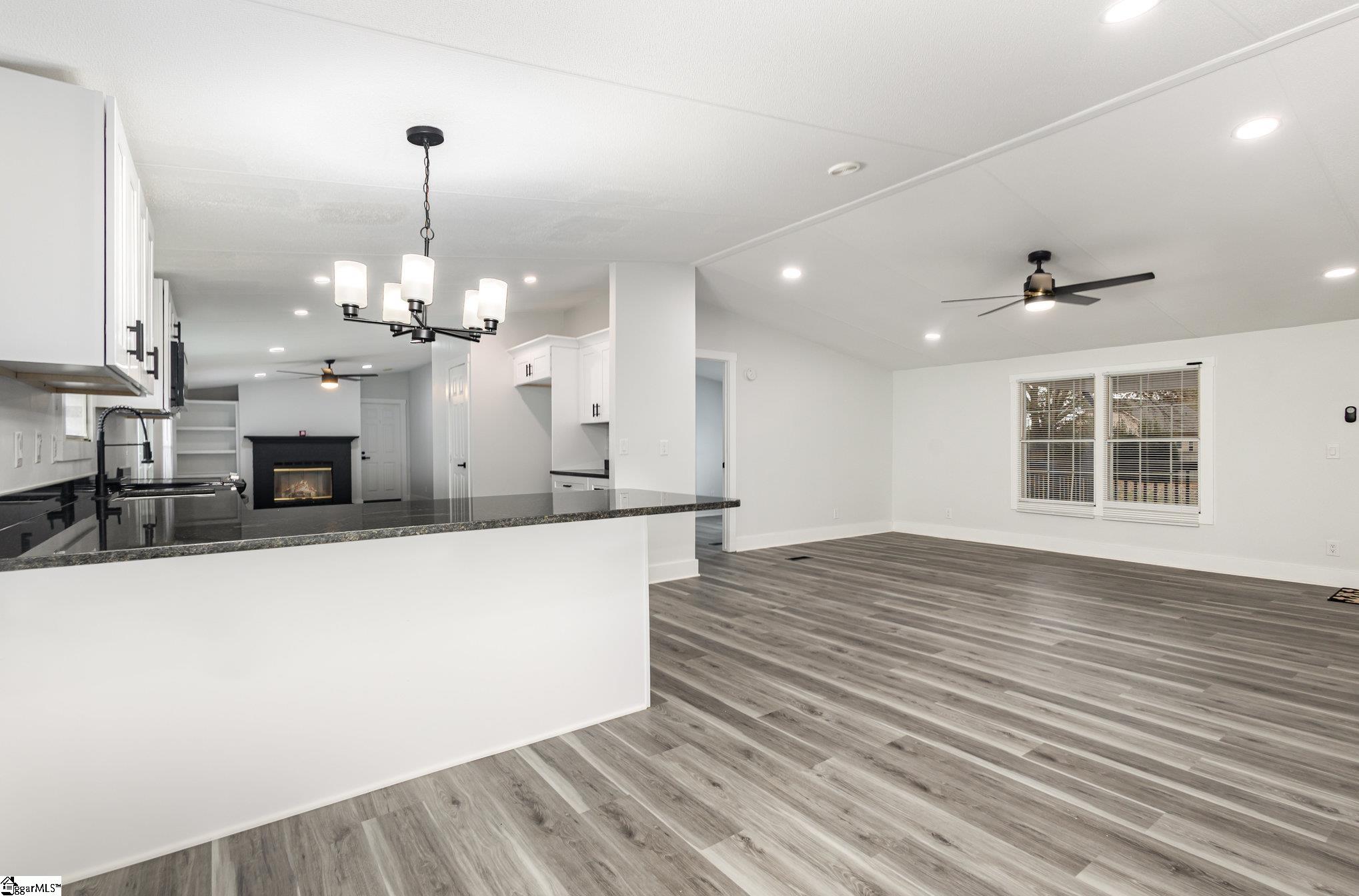 1635 Anderson Ridge Road Simpsonville, SC 29681 - Photo 6 of 23