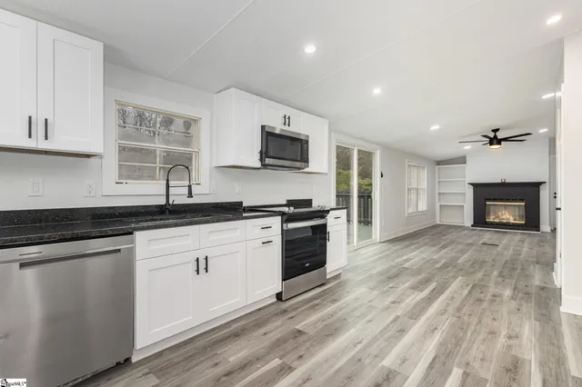 $325,000 | 1635 Anderson Ridge Road, Simpsonville, SC 29681