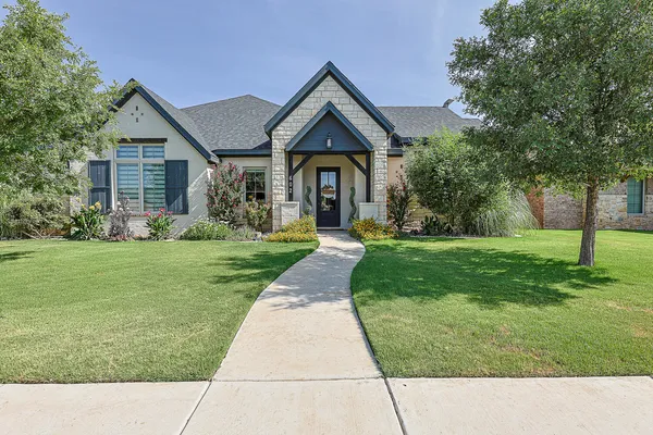 $485,000 | 602 North 10th Street, Wolfforth, TX 79382