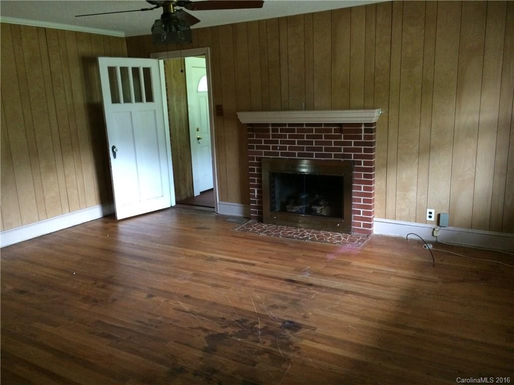 7206 Tuckaseegee Road Charlotte, NC 28214 - Photo 4 of 10 Gallery Image 4