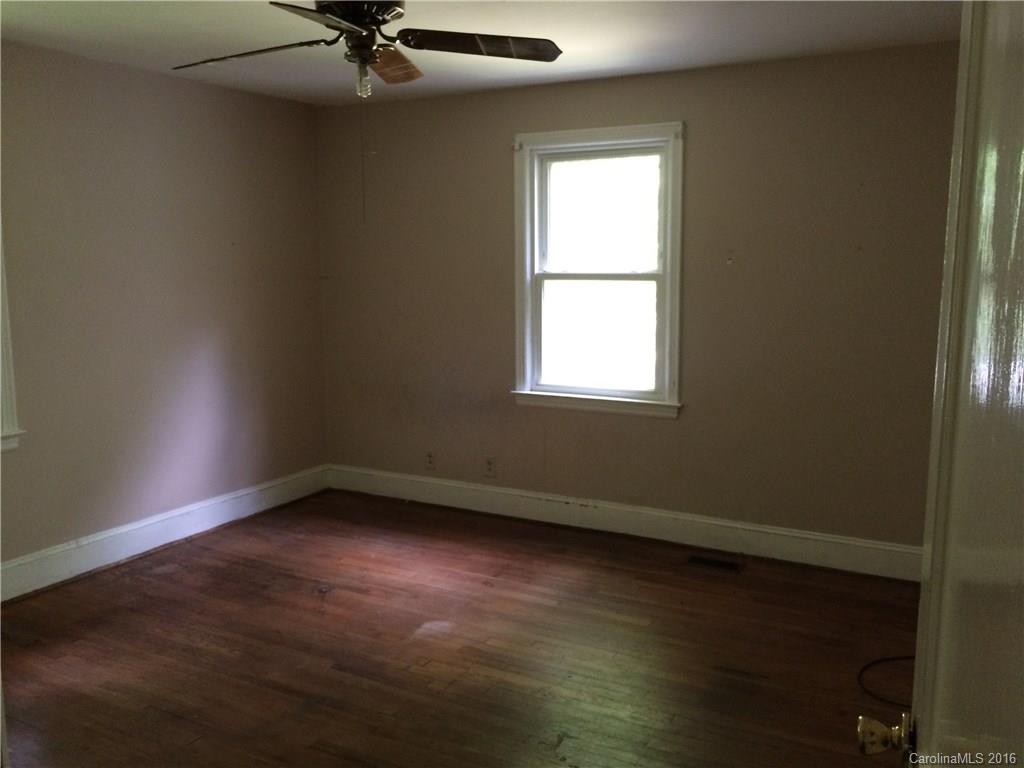 7206 Tuckaseegee Road Charlotte, NC 28214 - Photo 6 of 10 Gallery Image 6