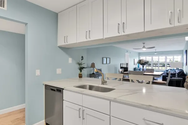 $262,500 | 33 Plantation Drive, Unit 205, Vero Beach, FL 32966