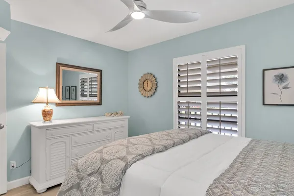 $262,500 | 33 Plantation Drive, Unit 205, Vero Beach, FL 32966