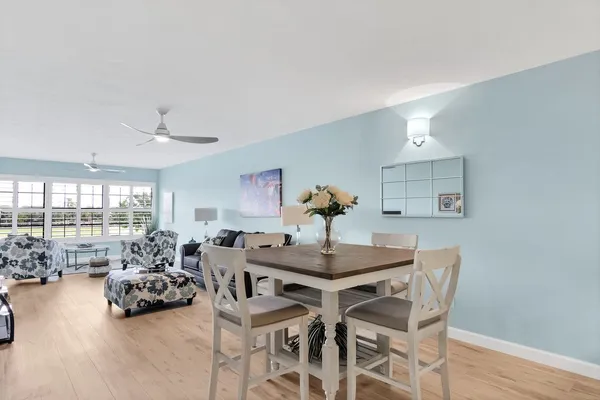 $262,500 | 33 Plantation Drive, Unit 205, Vero Beach, FL 32966