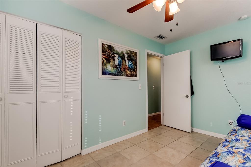 8531 81st Way Seminole, FL 33777 - Photo 18 of 27