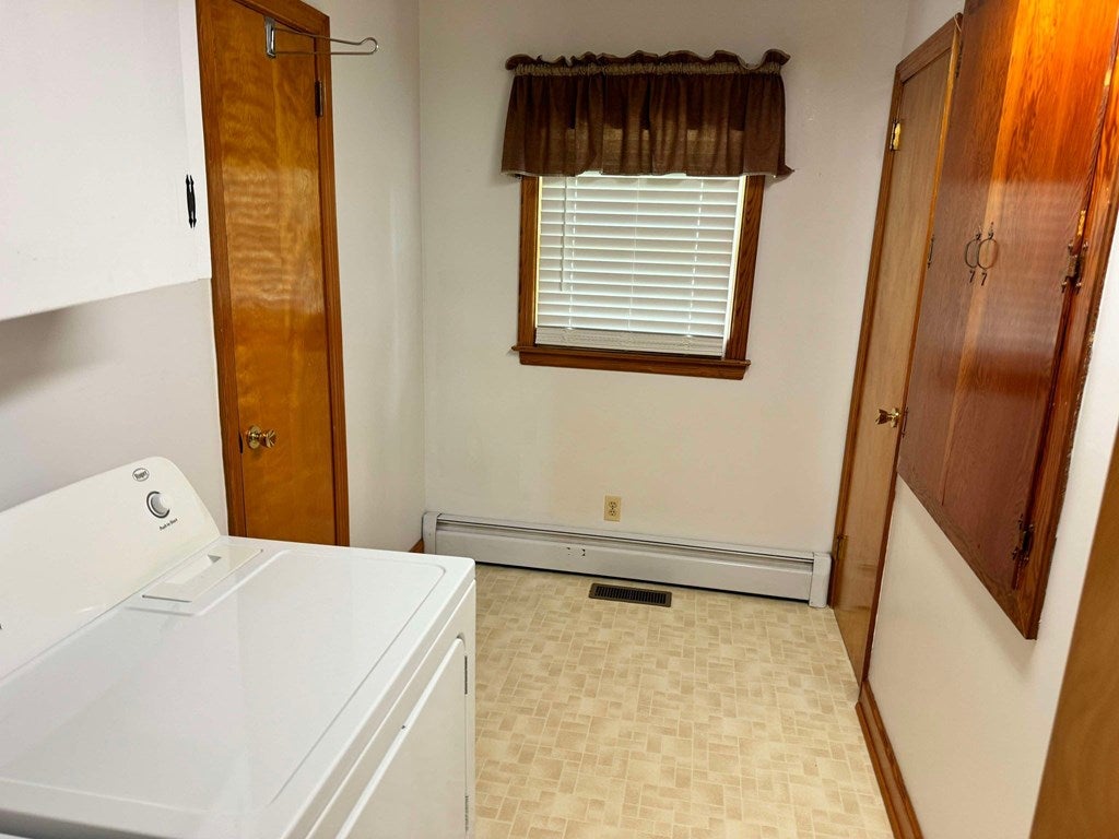 212 Cranberry Road Galax, VA 24333 - Photo 11 of 17 Gallery Image 11