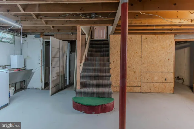 $205,000 | 403 Philips Street, Philipsburg, PA 16866